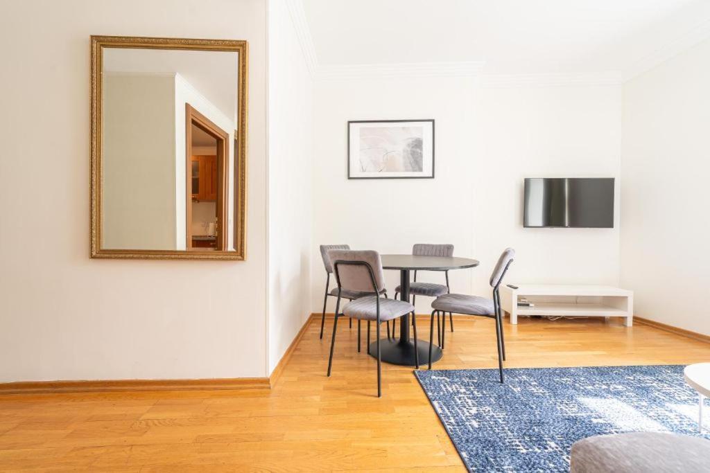 Old Town Square Residence Tallin Exterior foto