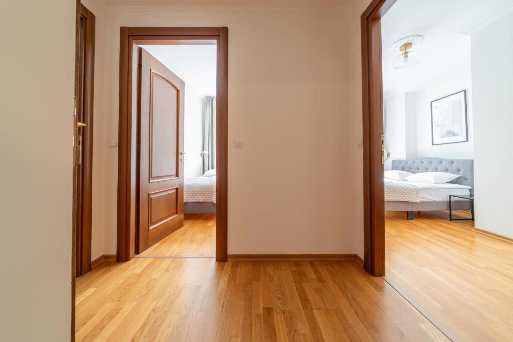 Old Town Square Residence Tallin Exterior foto